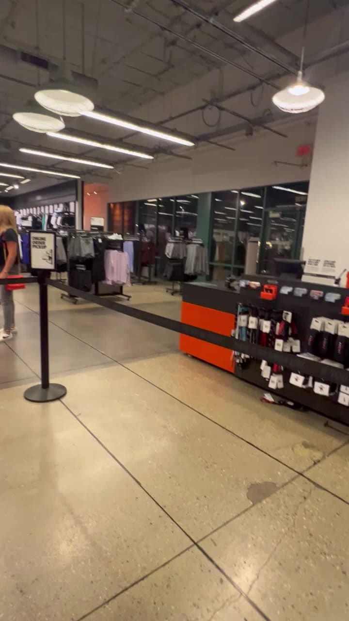 Video review of Nike Factory Store