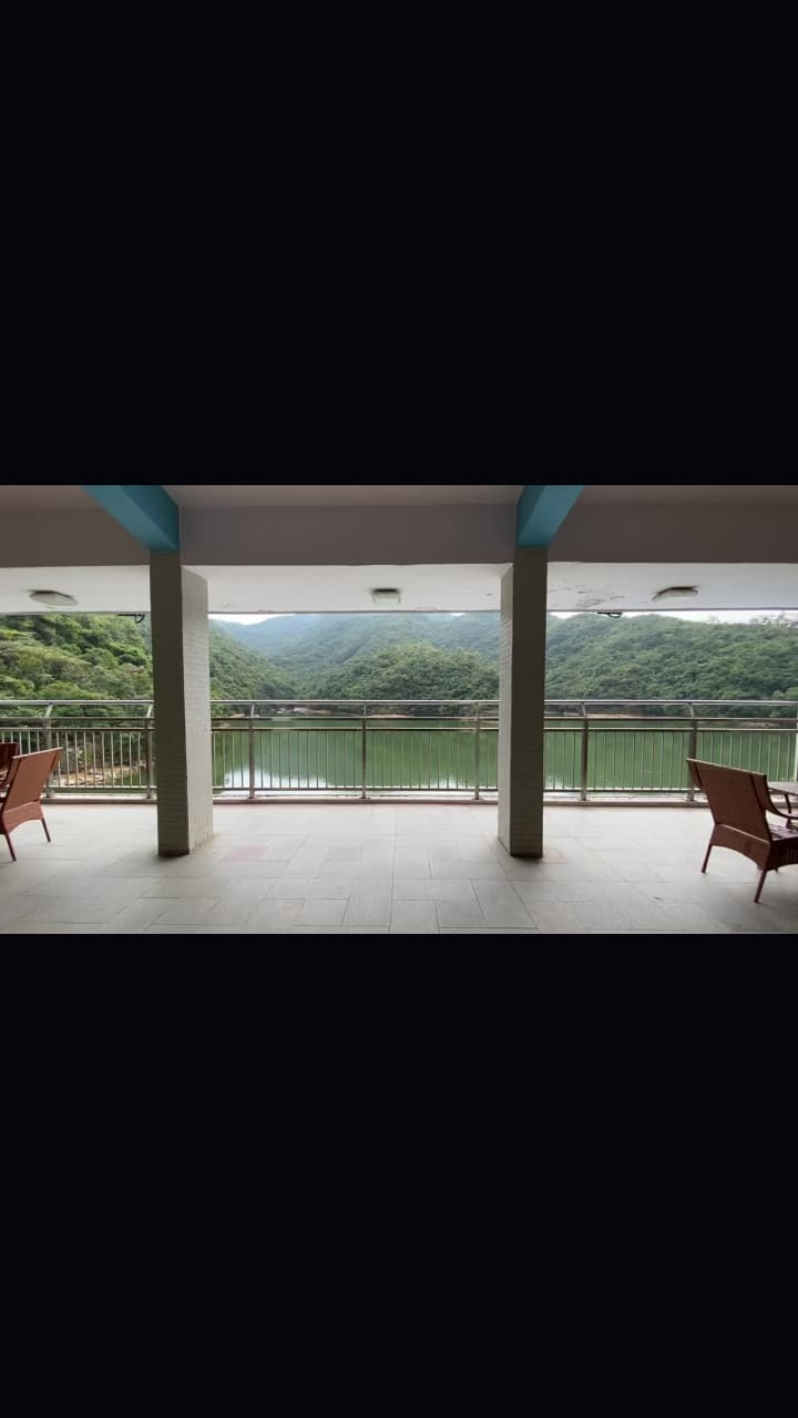 Tai Tam Reservoir Road Sitting-out Area