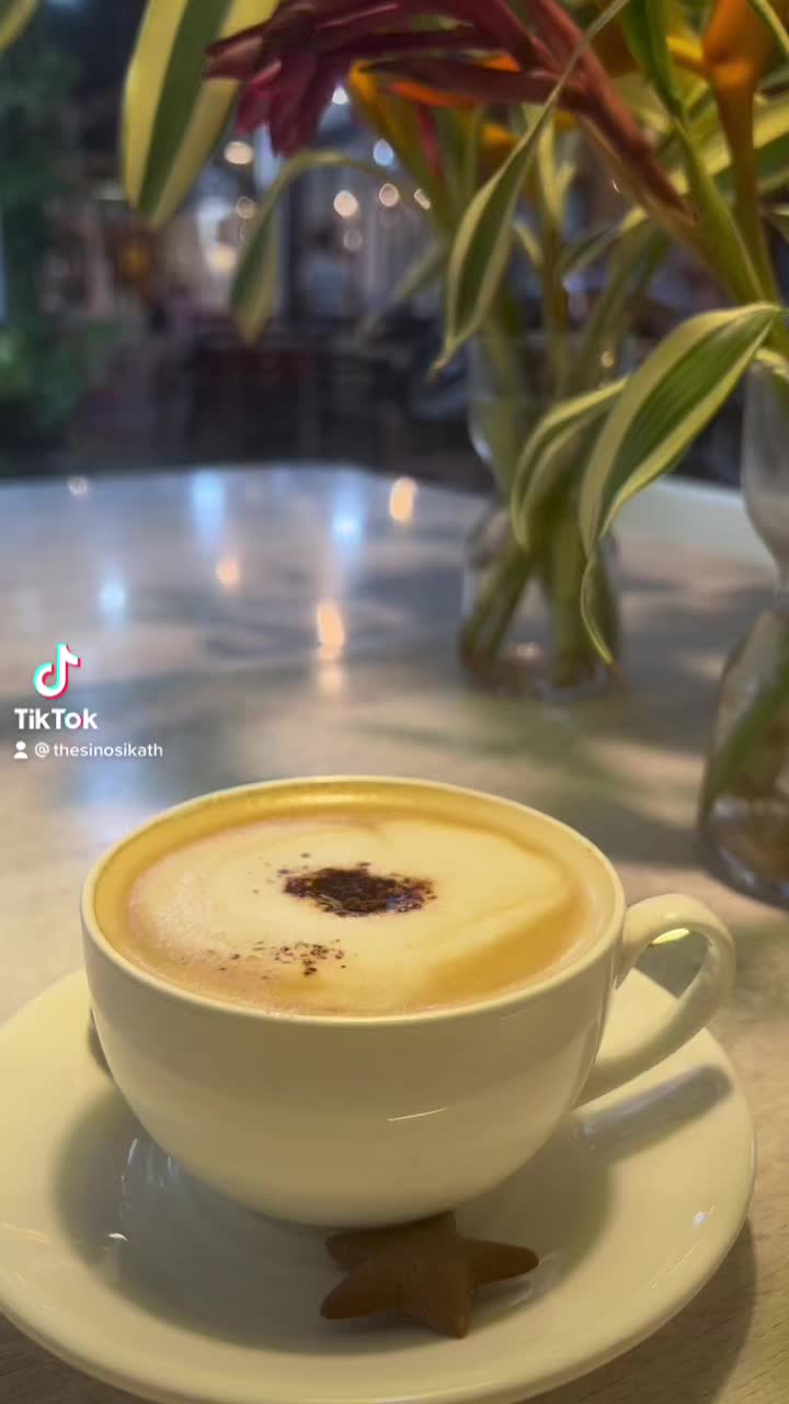 Lemoni Café & Restaurant