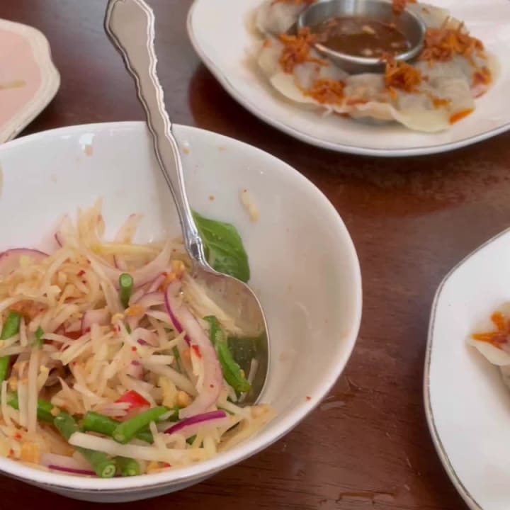 Video review of Cobi's