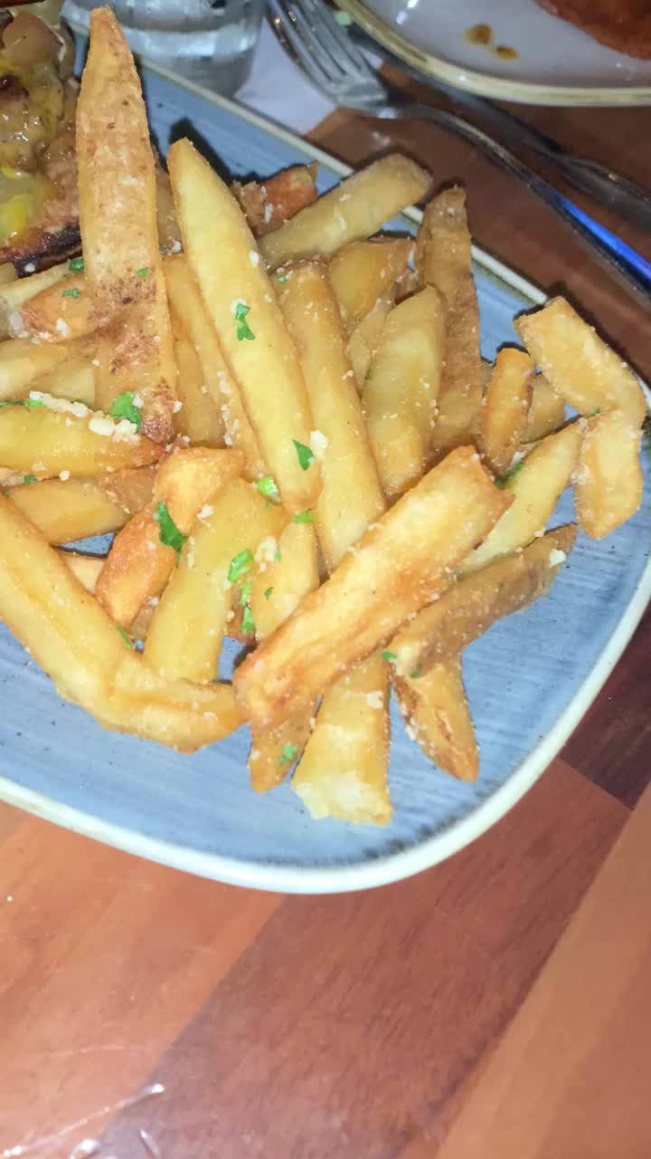 Video review of American Social