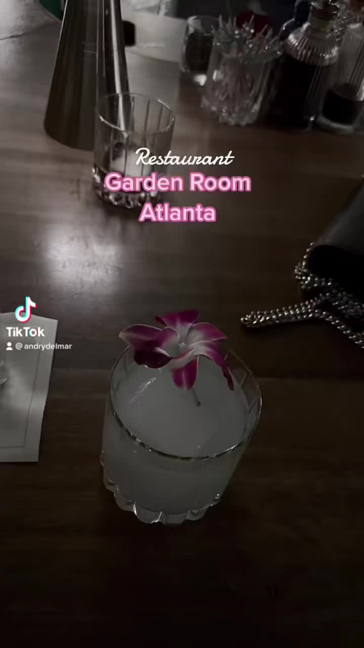 Video review of The Garden Room