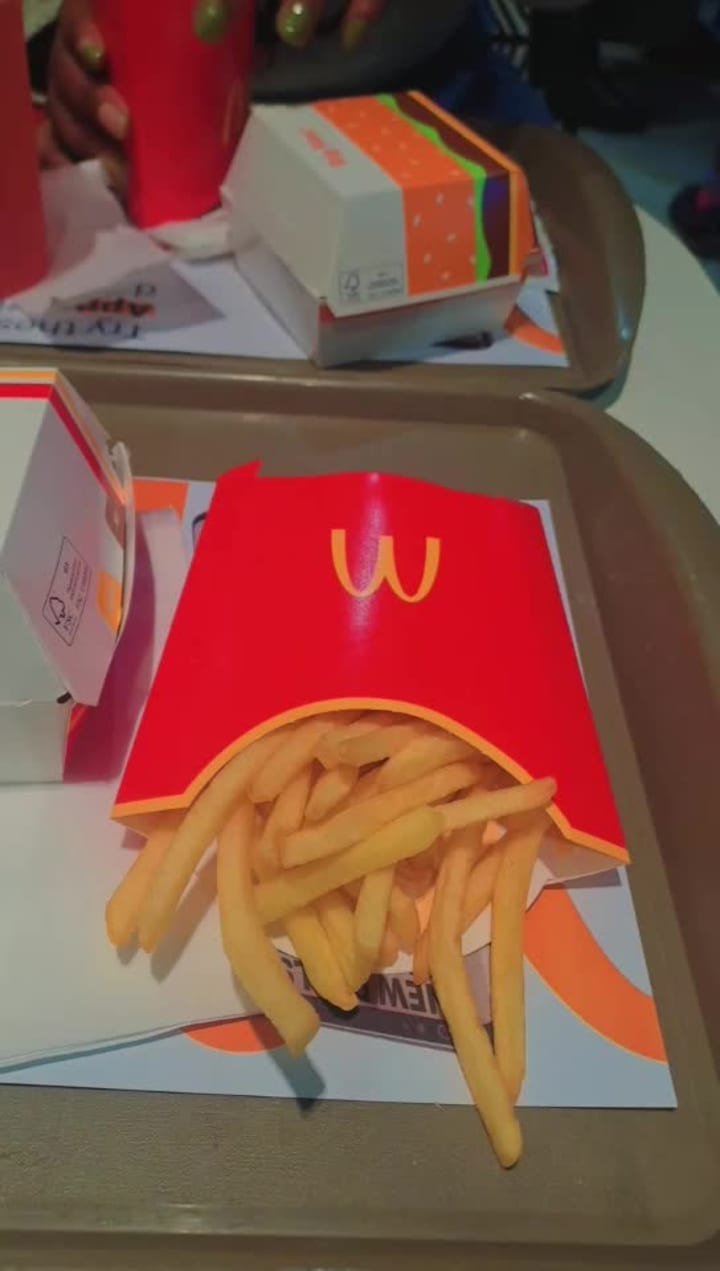 Macdonalds Gallaria