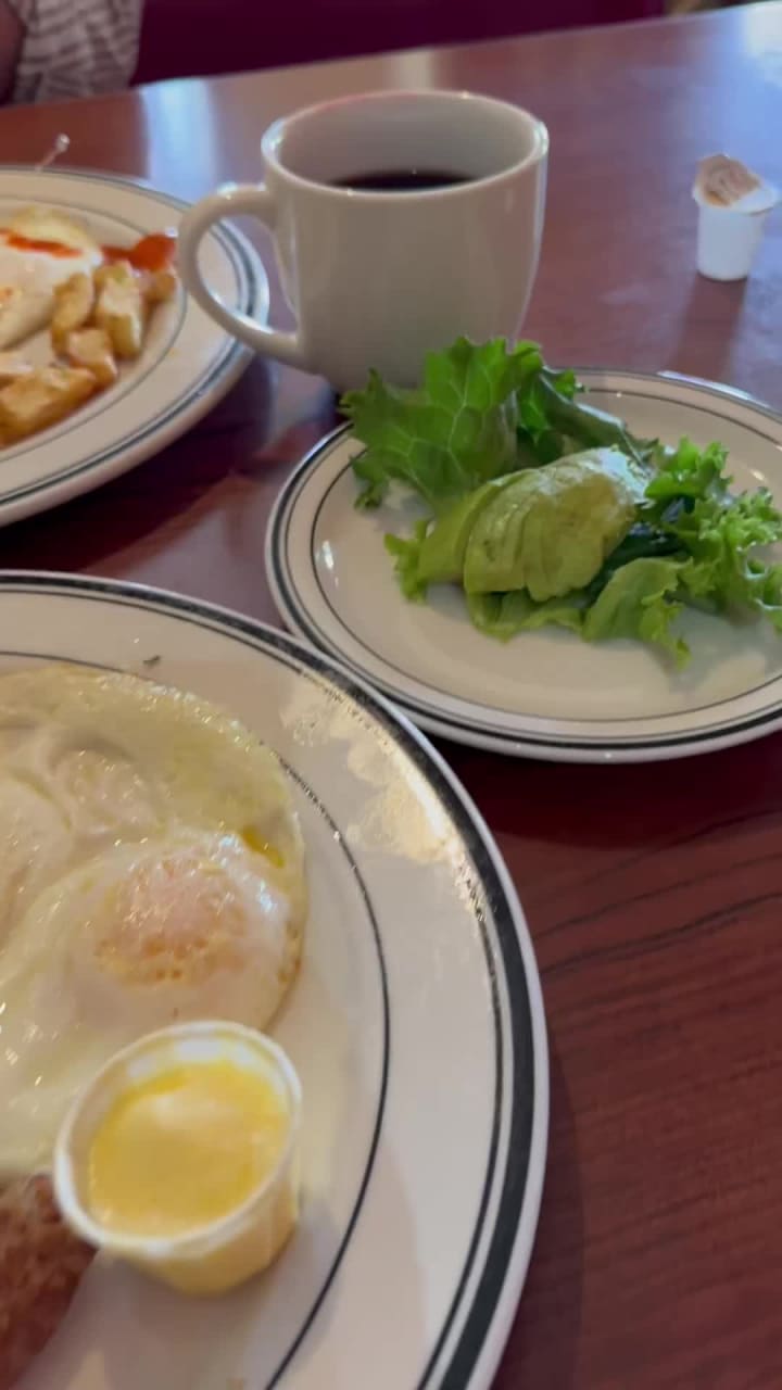 Video review of Mimi's Cafe