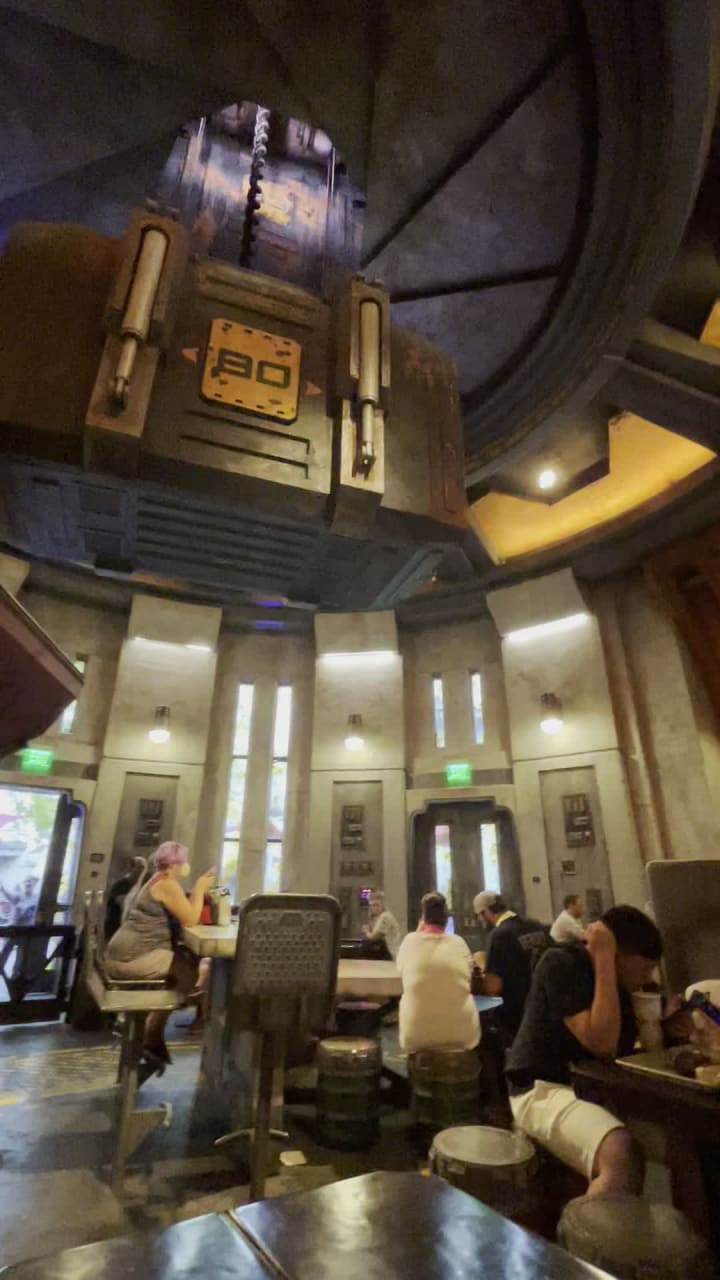 Docking Bay 7 Food and Cargo