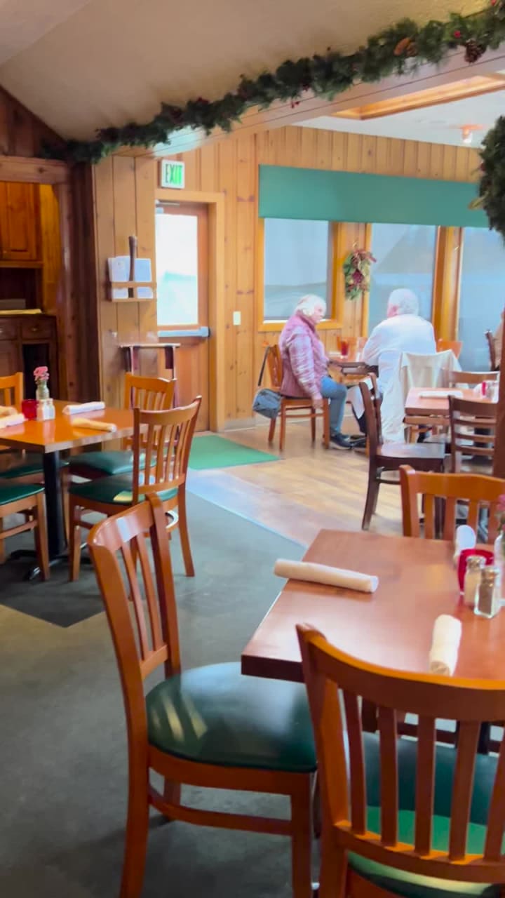 Pine Tavern Restaurant