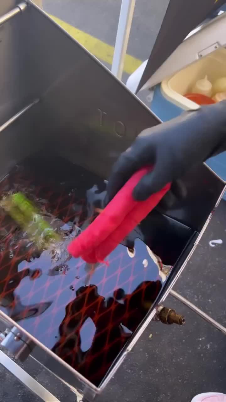 El Gato Night Market