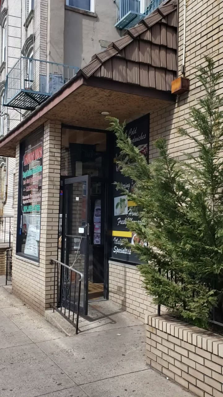 Video review of Losurdo Brothers / Tony's Italian Bakery & Deli