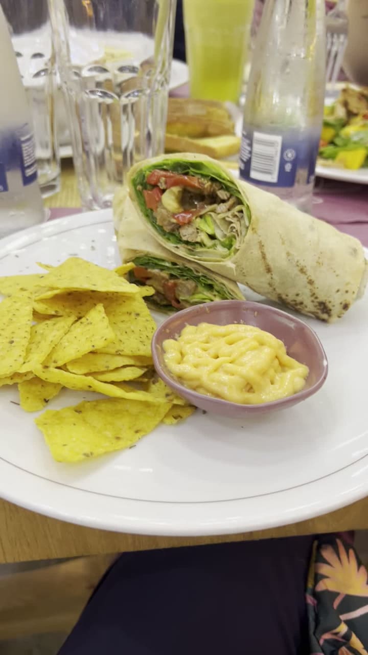 Video review of Anttonina's - Cocina Artesanal -