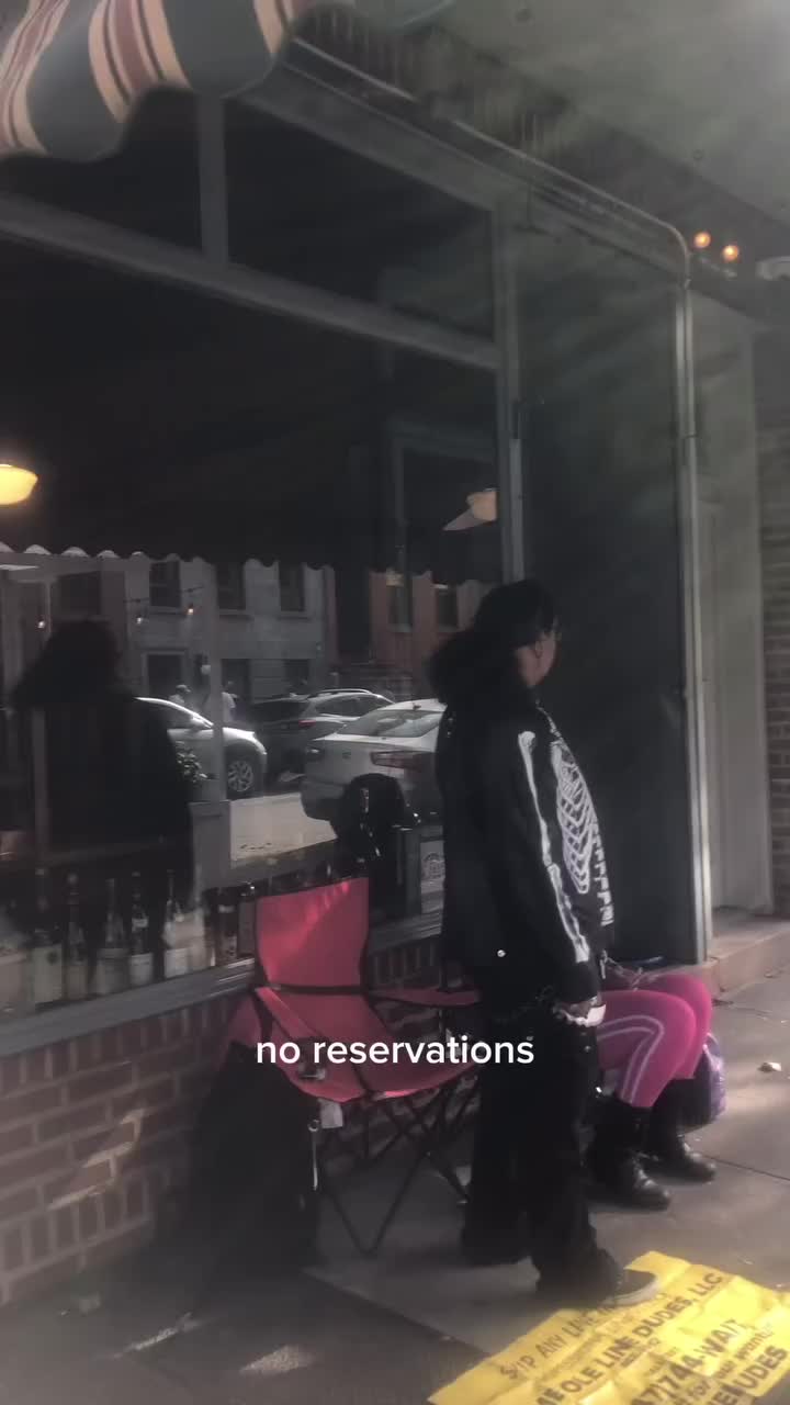 Video review of Lucali