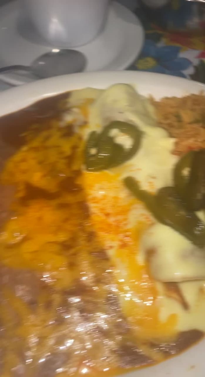 Video review of Mia's Tex-Mex Restaurant
