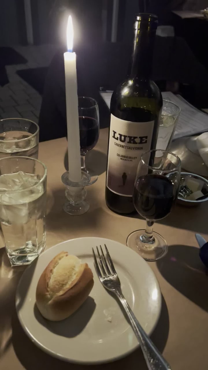 Video review of Tango Sur