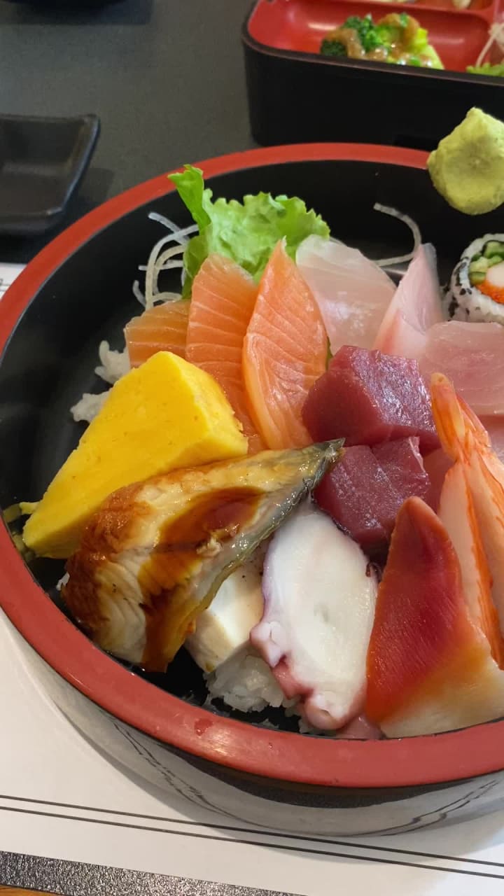 Mi-Ne Japanese Restaurant