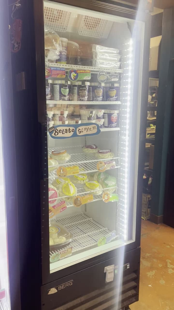 Video review of Zingerman's Delicatessen