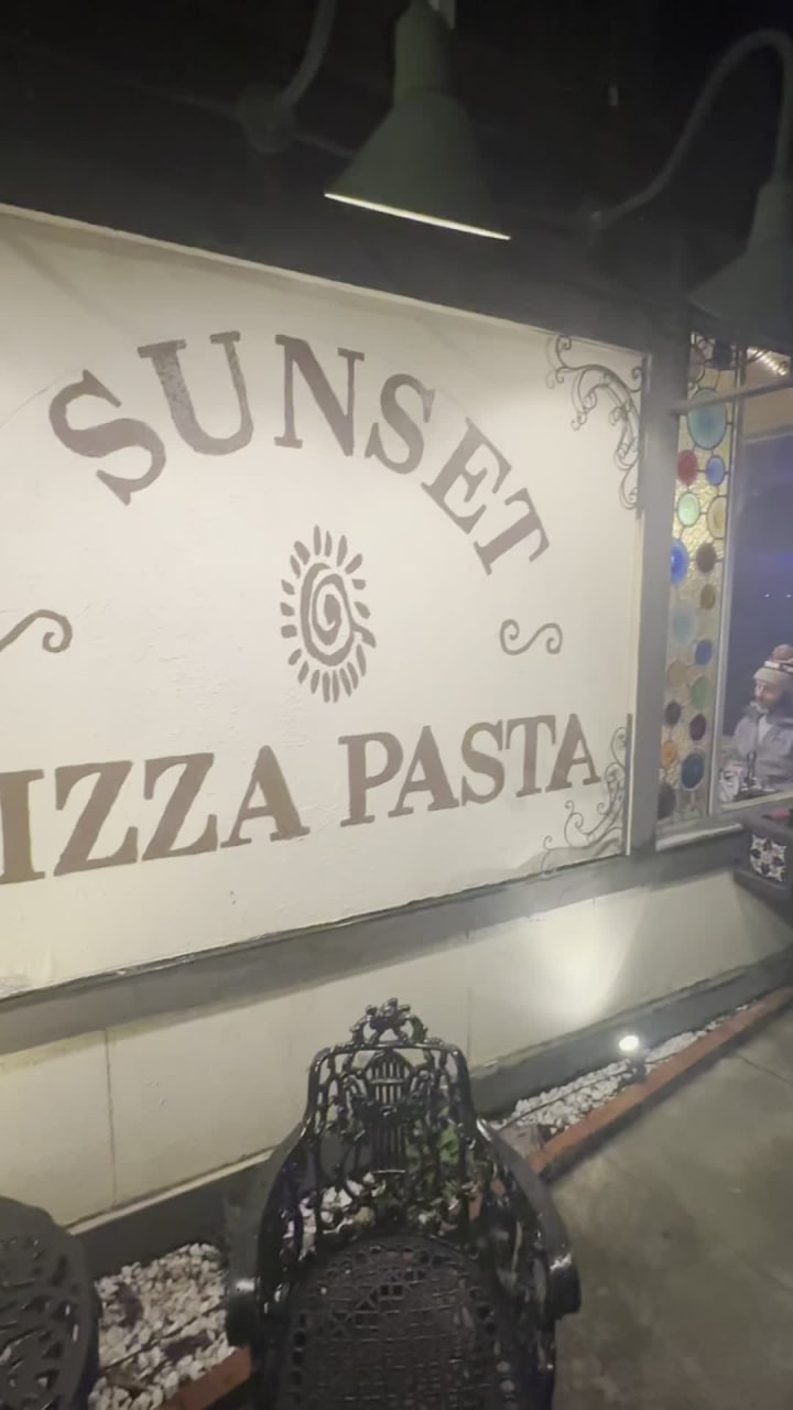 Video review of Sunset Pizza & Pasta