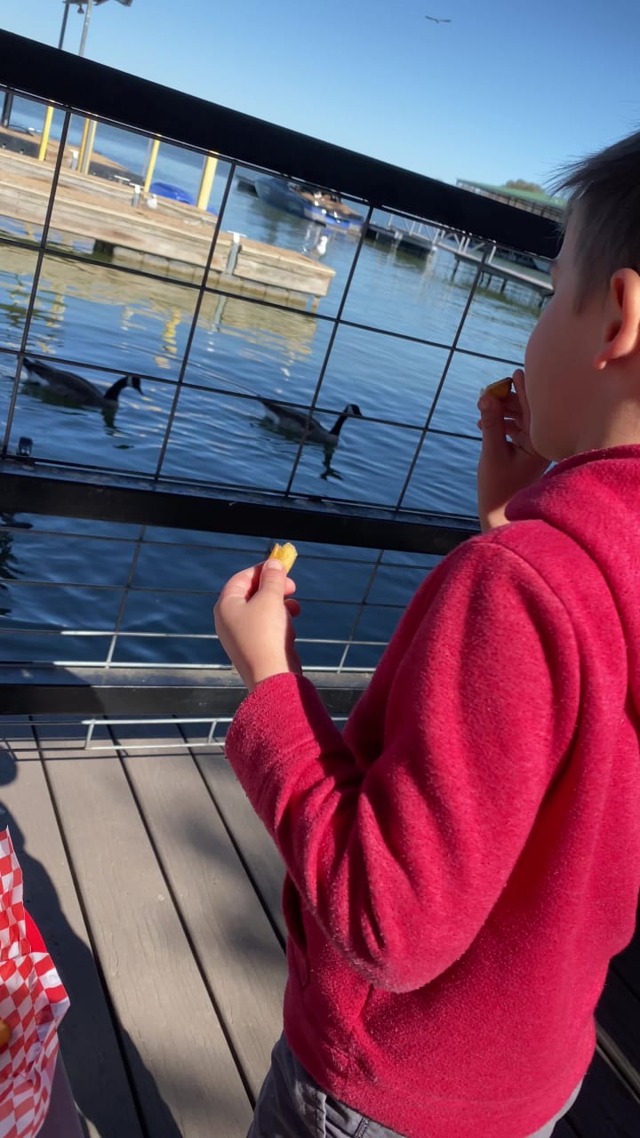 Stumpy's Lakeside Grill