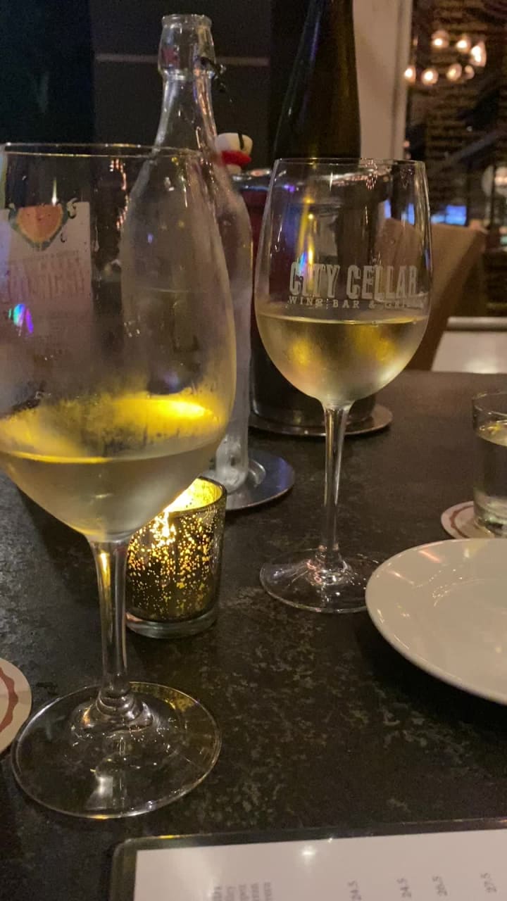 City Cellar Wine Bar & Grill