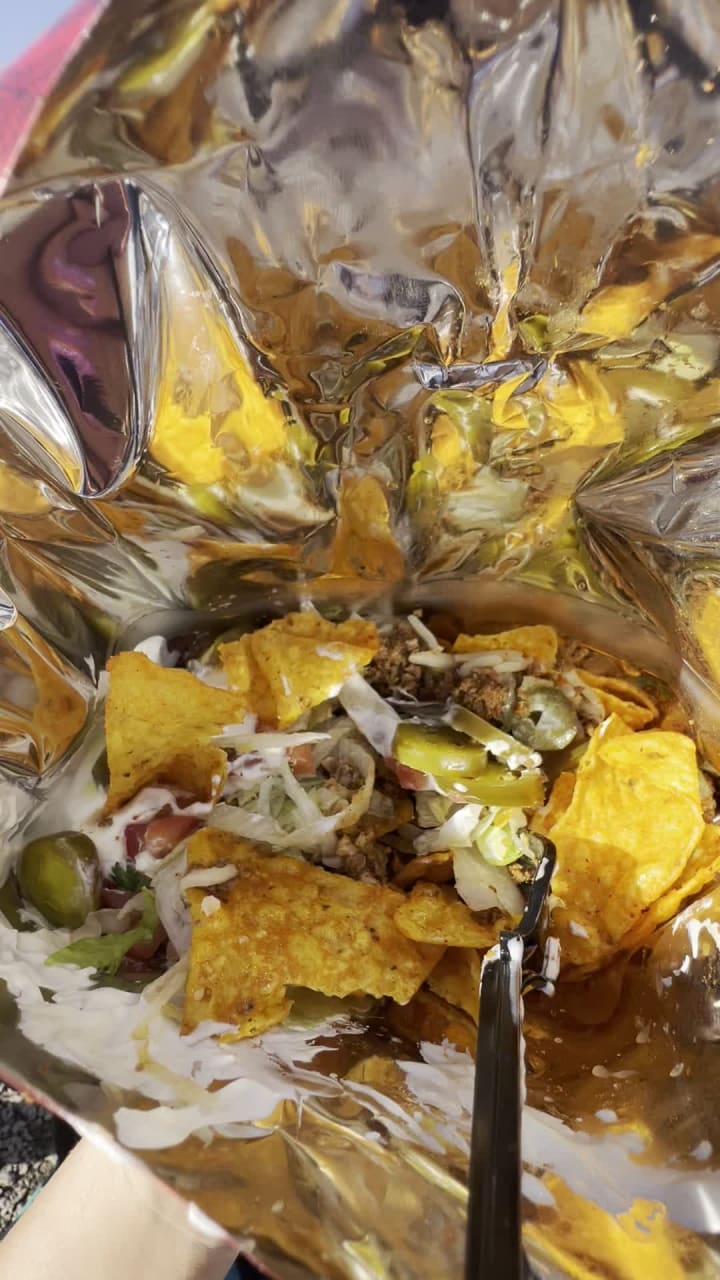 Papi's Waterfront & Beach Bar