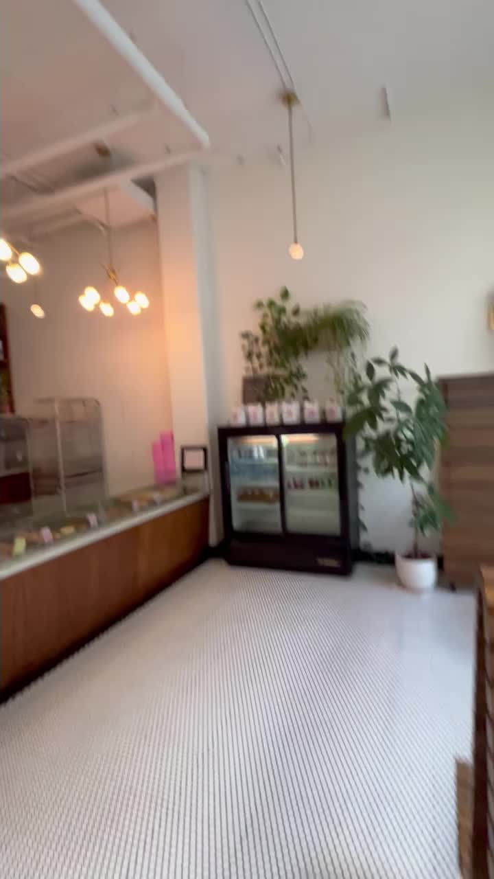 Video review of Coco Donuts Uptown