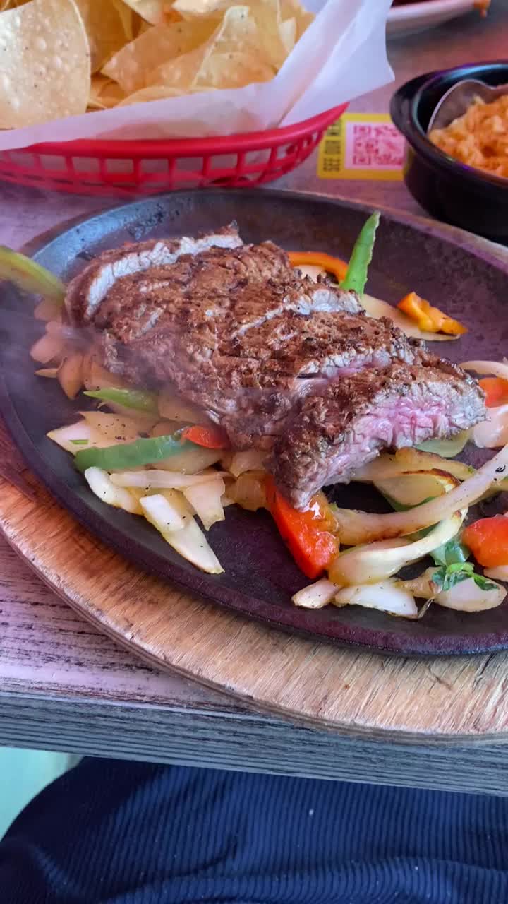 Video review of Chuy's