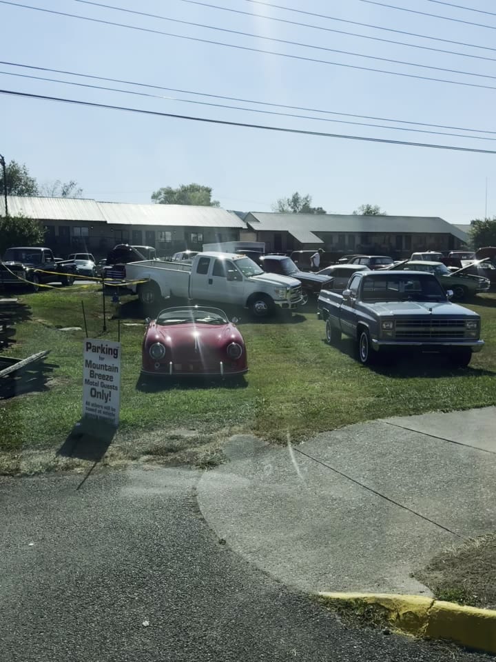 Video review of Bennett's Pit Bar-B-Que