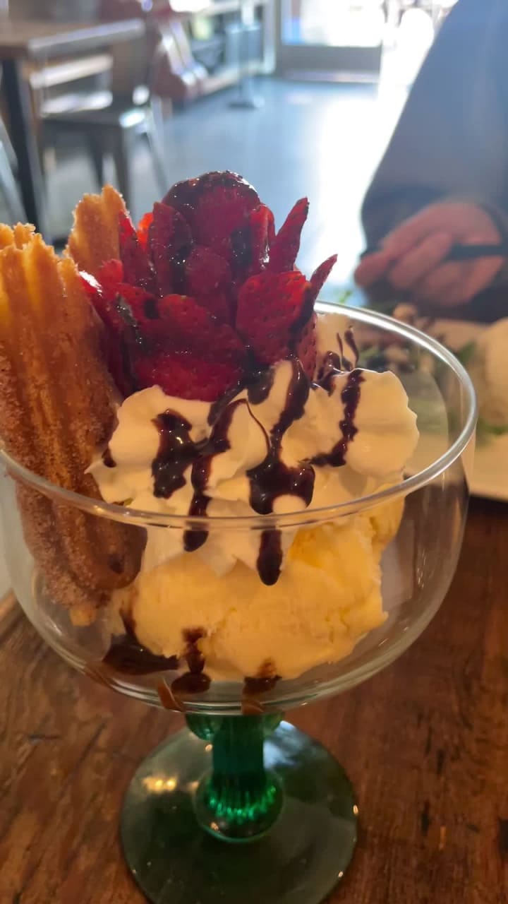 Video review of Hide Out Café