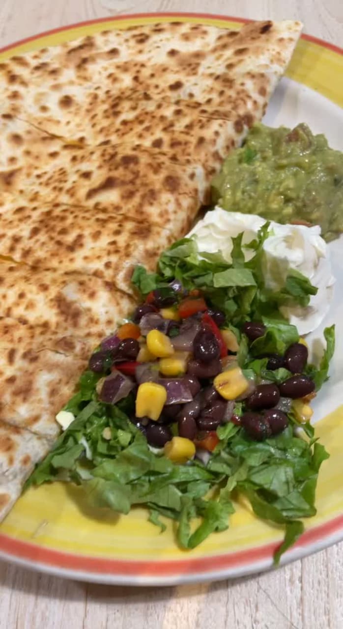 Video review of Dos Coyotes Border Cafe