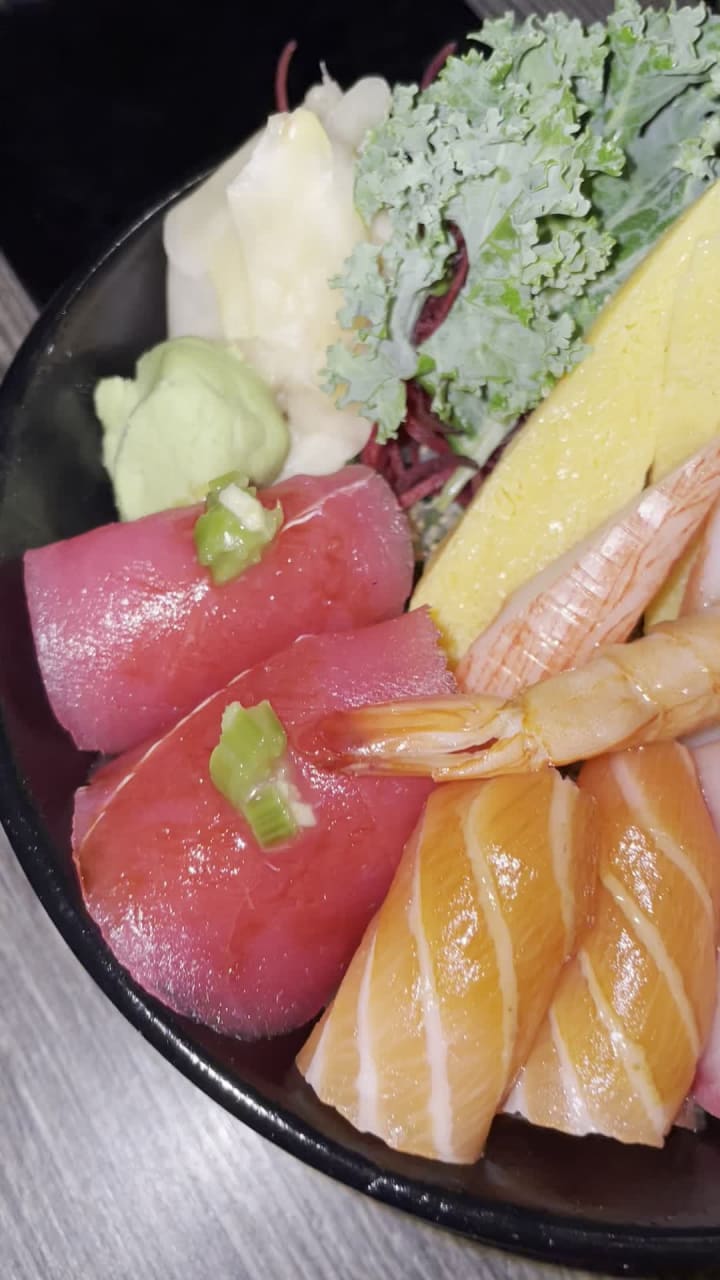 Video review of Sushi Kadan