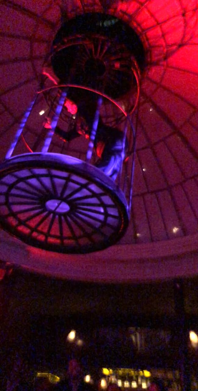 Video review of Pour Vous