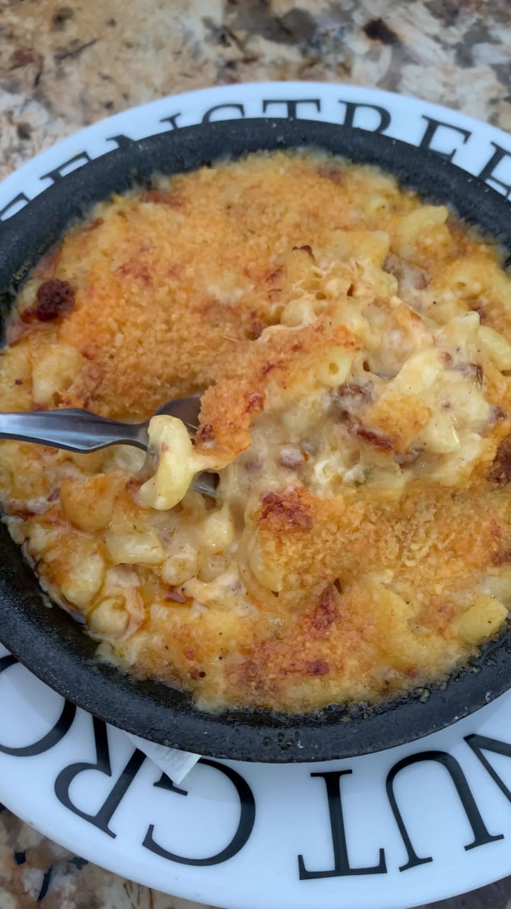 Video review of Greenstreet Cafe