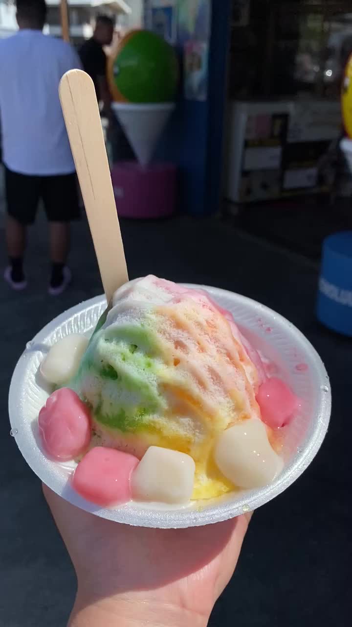 Video review of Waiola Shave Ice