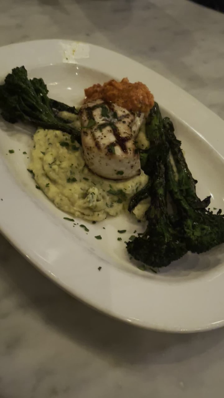 Vino Wine Bar & Kitchen