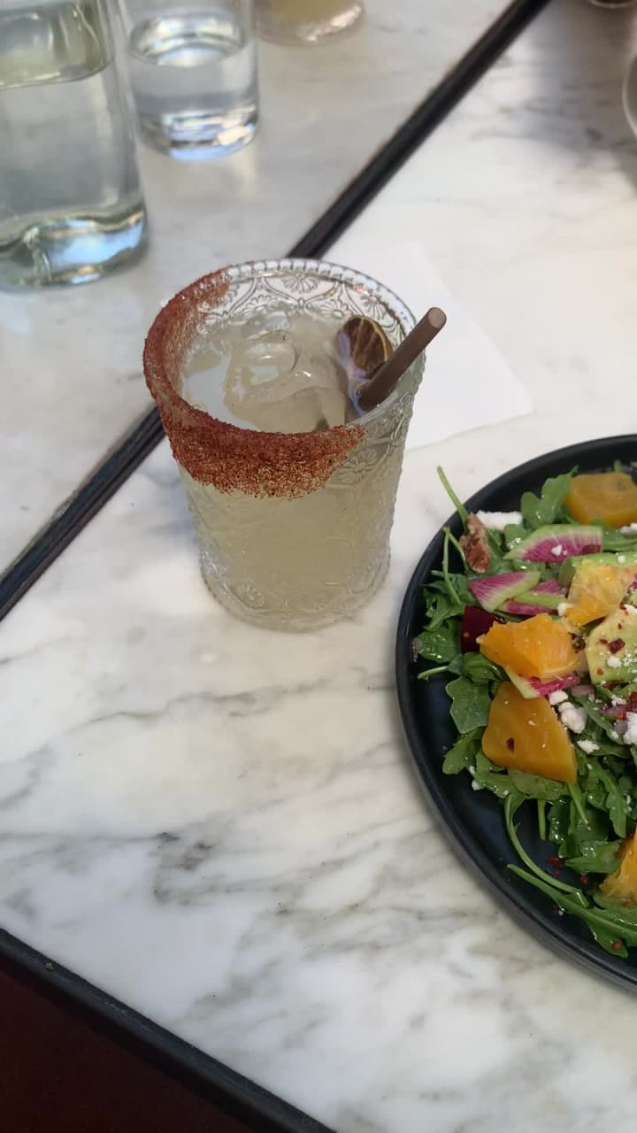 Video review of Gracias Madre