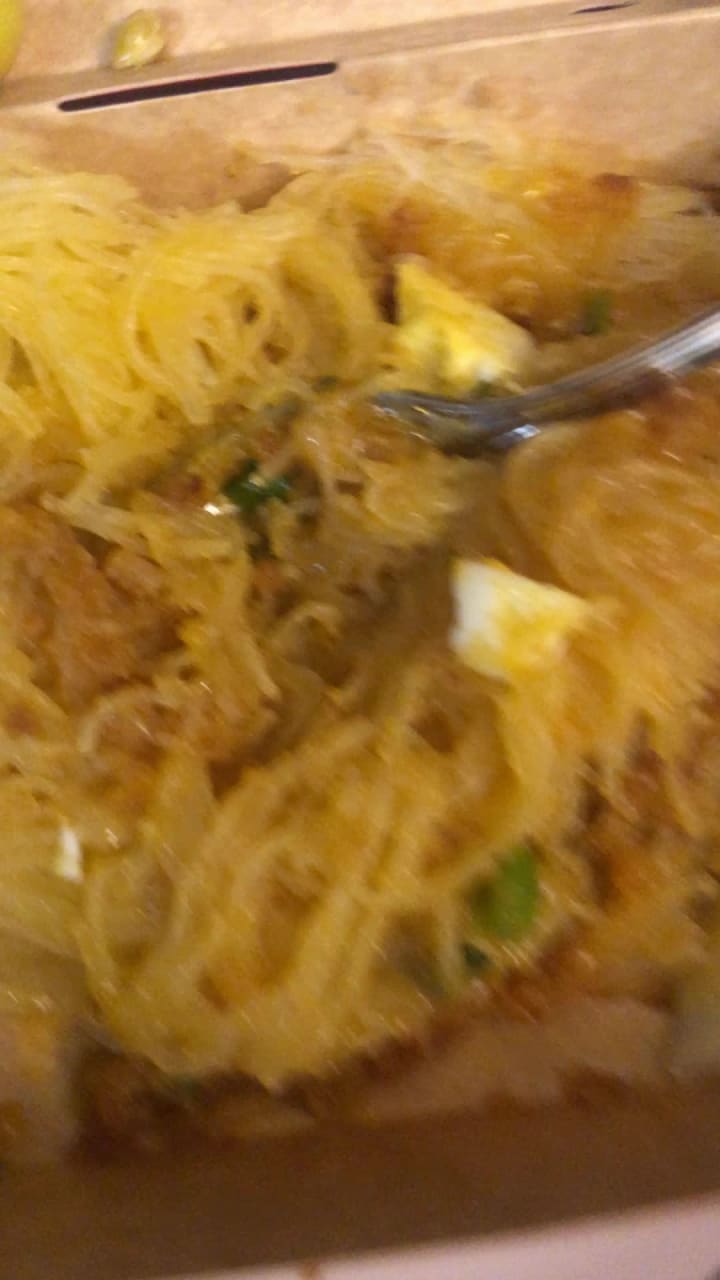 Video review of Red Ribbon Bakeshop