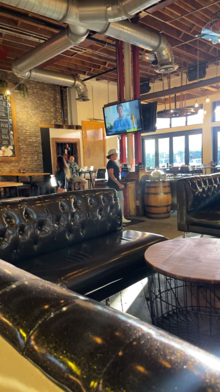 Hoptinger Bier Garden & Sausage House