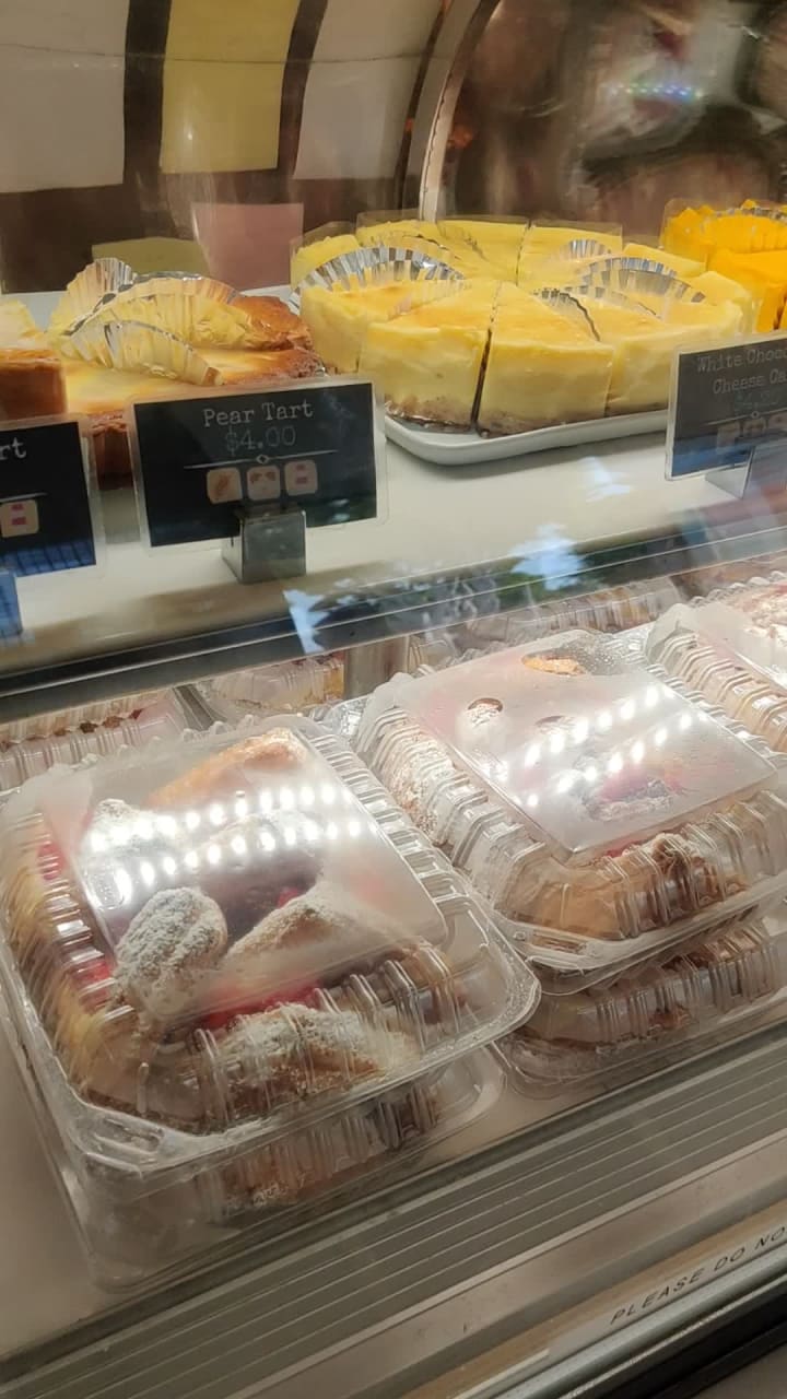 Cream Pan Bakery & Cafe