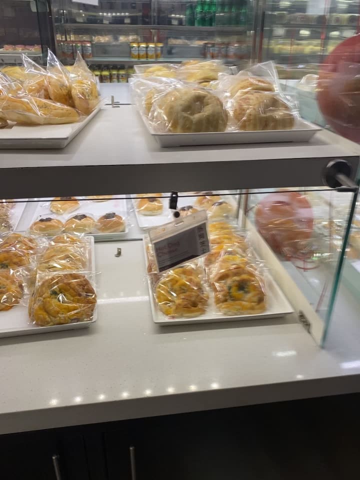 Sweet Hut Bakery & Cafe