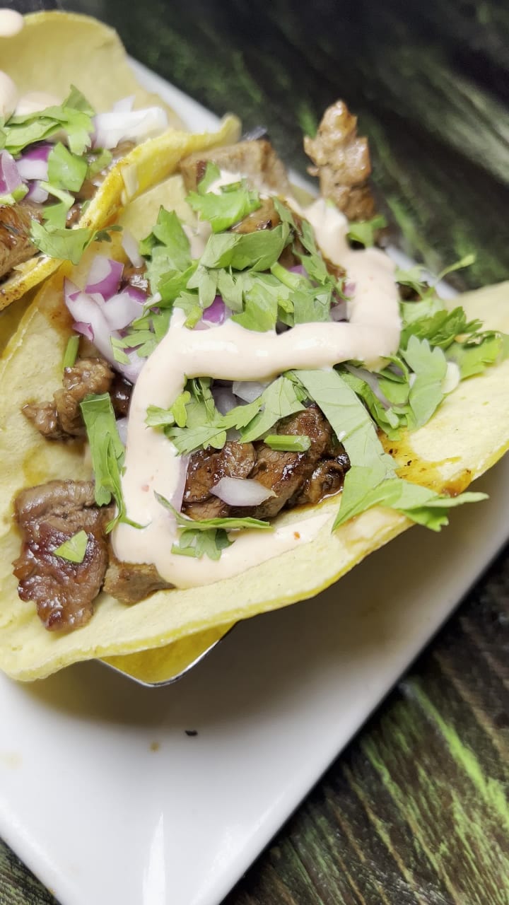 Video review of Salsa Salsa