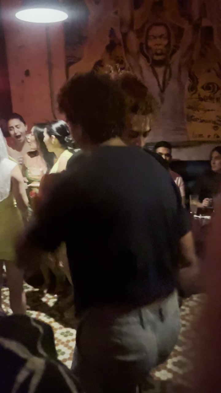 Video review of La Factoría