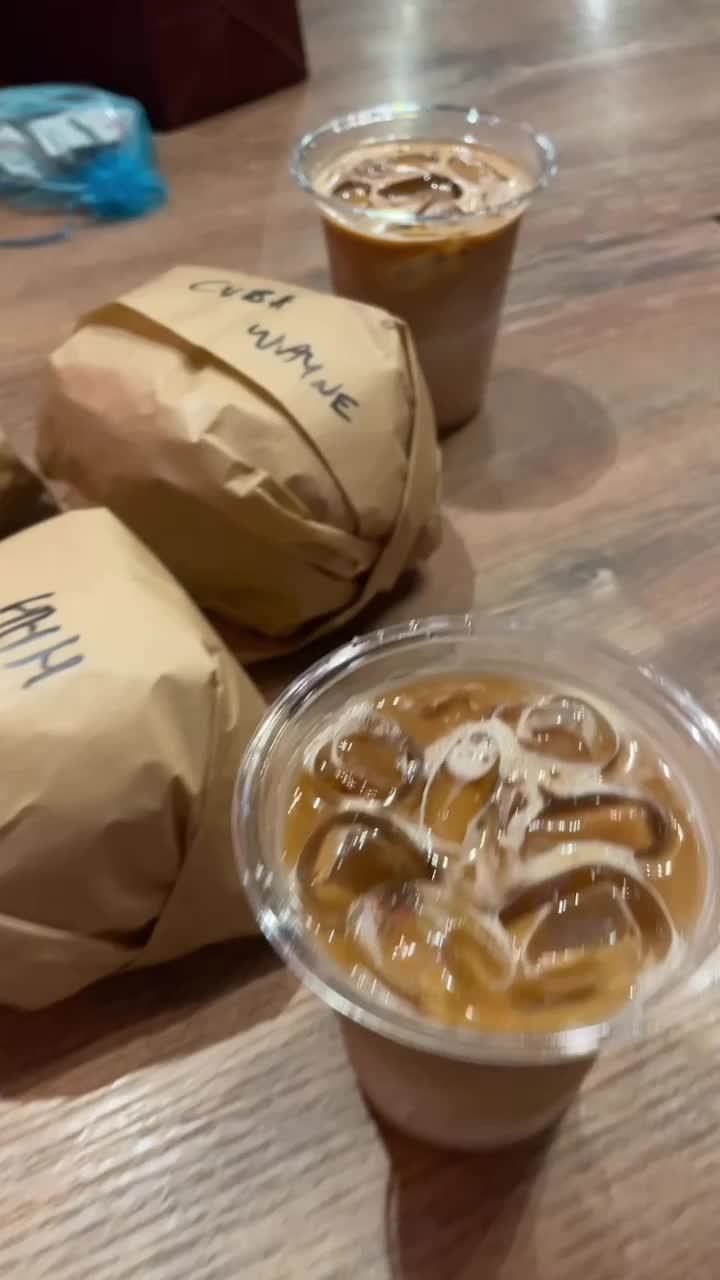 Video review of Two Men Bagel House