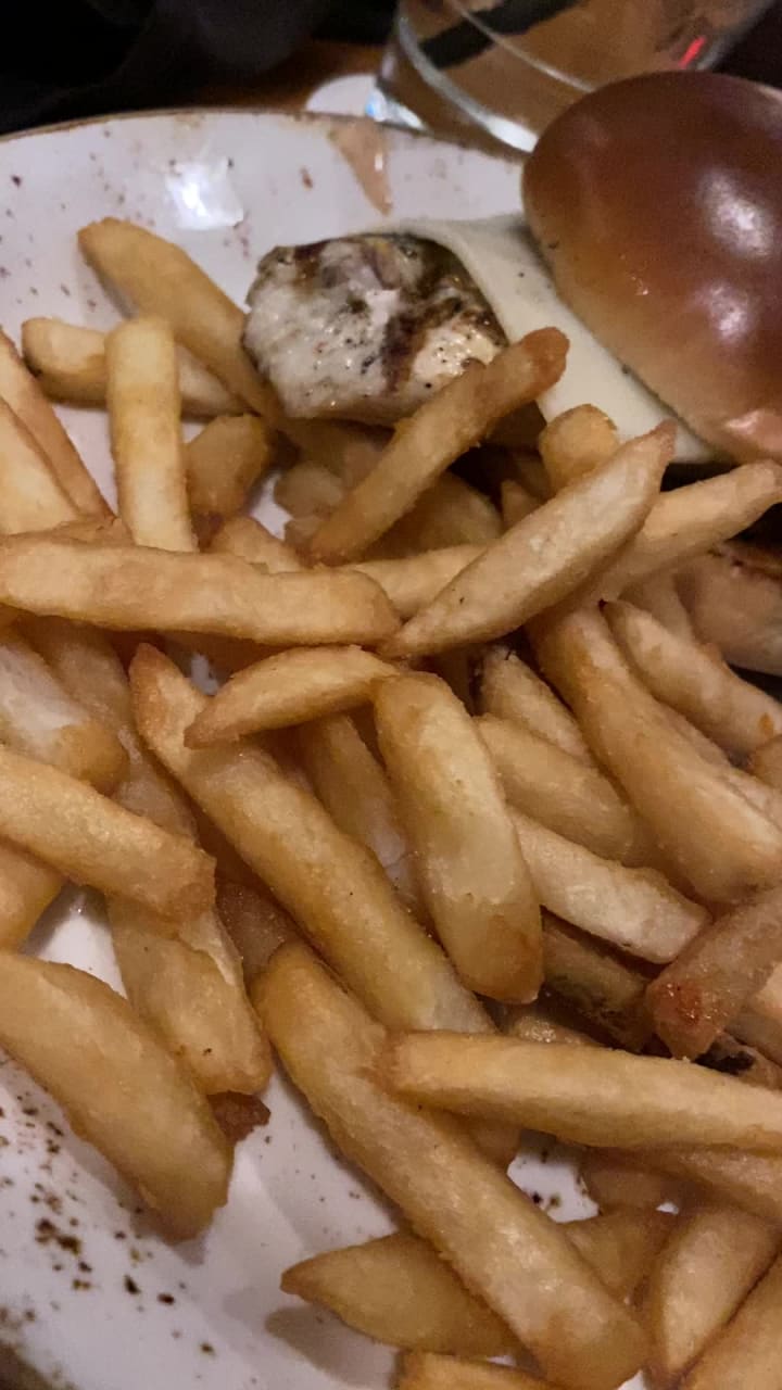 Video review of Lahaina Fish Co.