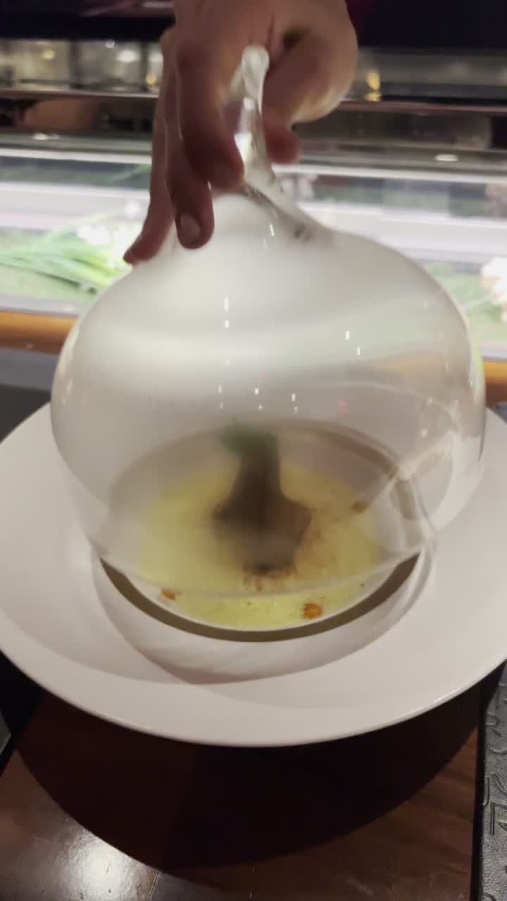 Video review of L’Atelier de Joël Robuchon