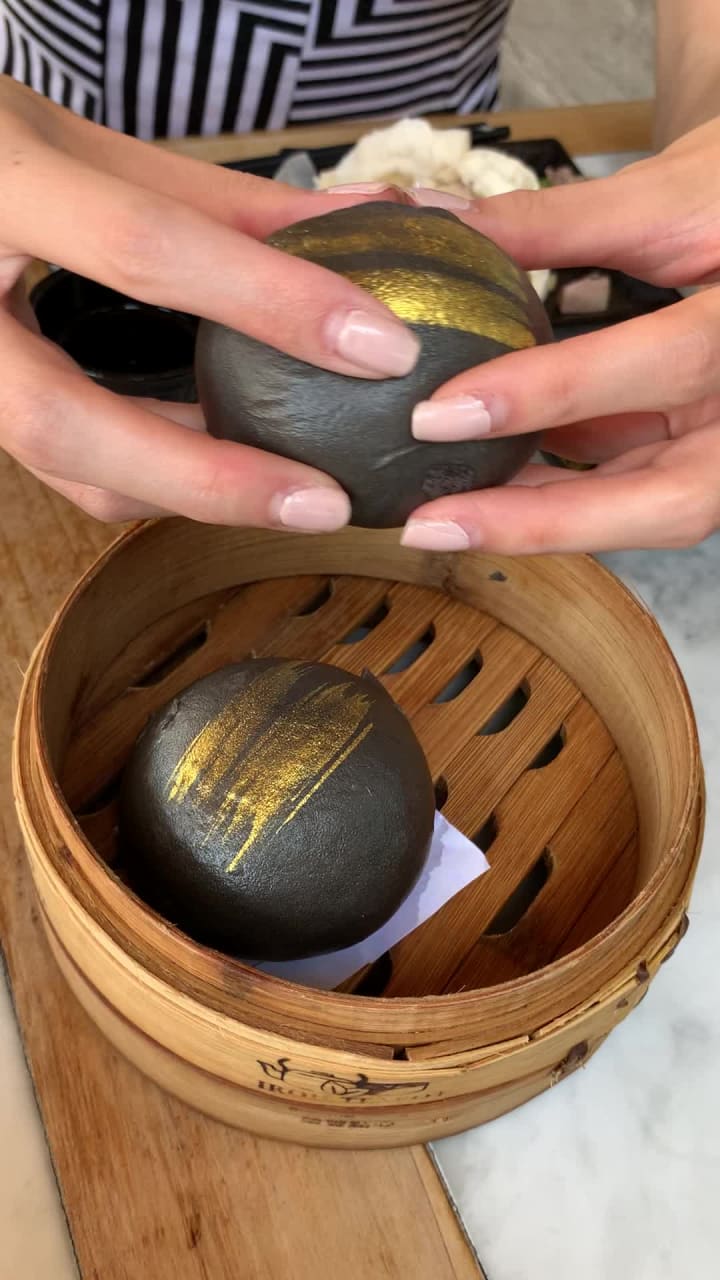 Video review of Iron Teapot Dim Sum & Bar