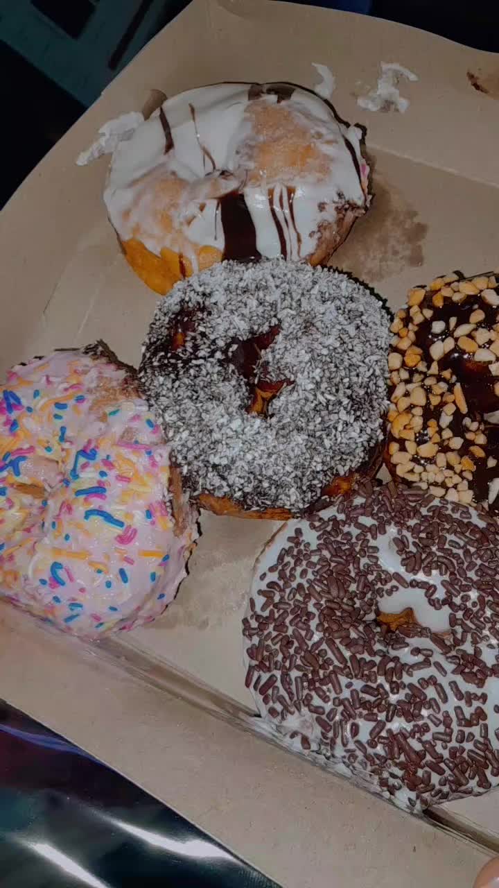 Food Lover's Eatery Bank City