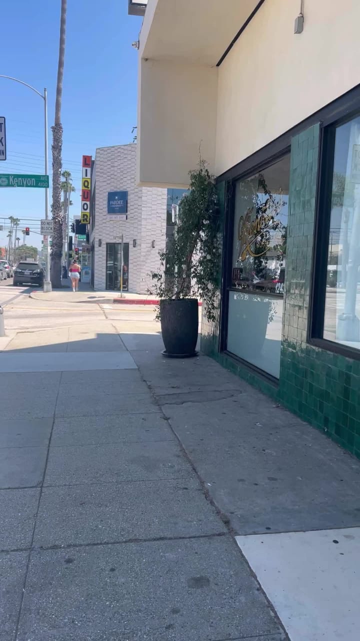 Video review of Menotti's Coffee Stop