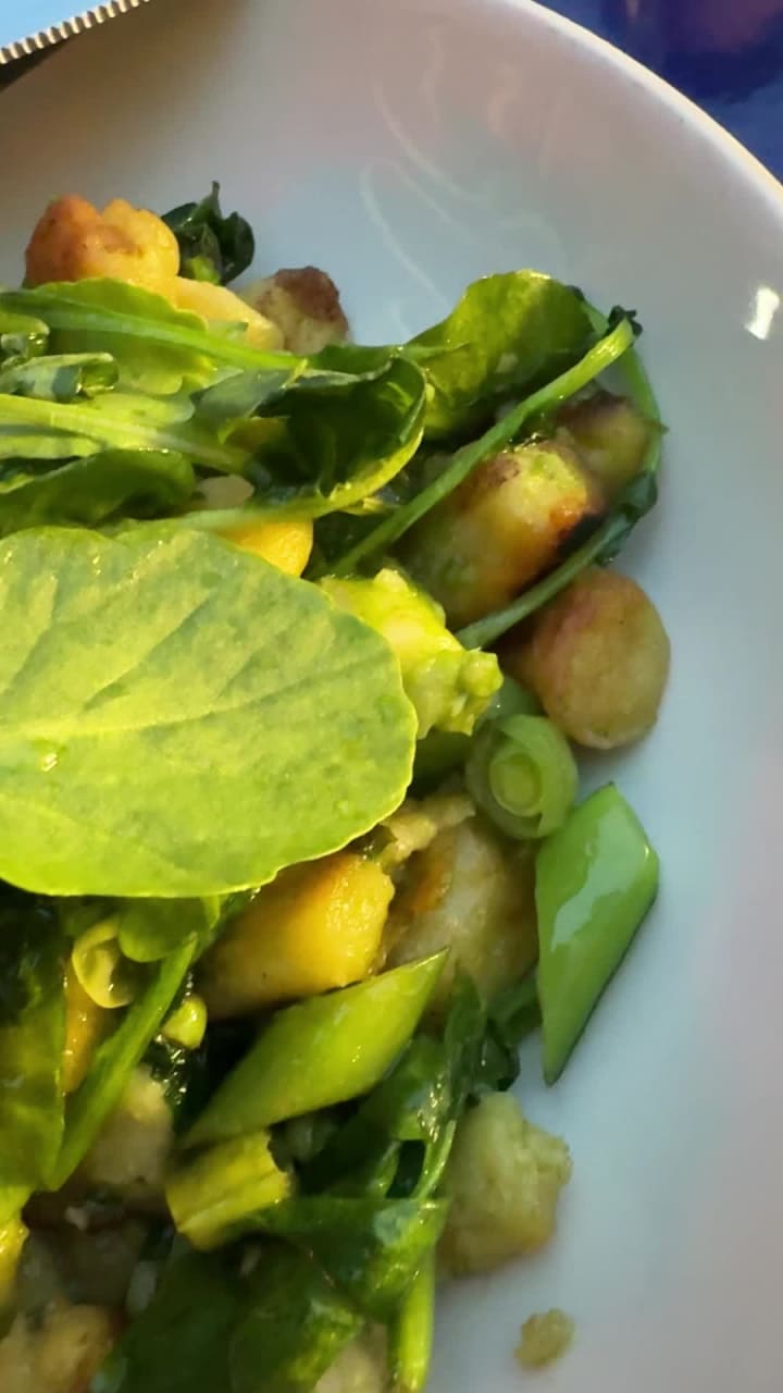 Video review of Rochambeau