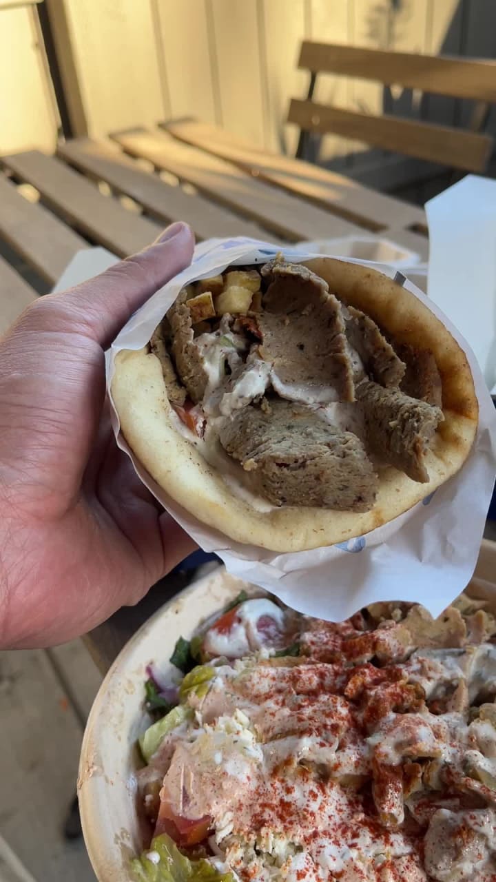 Video review of Nick The Greek