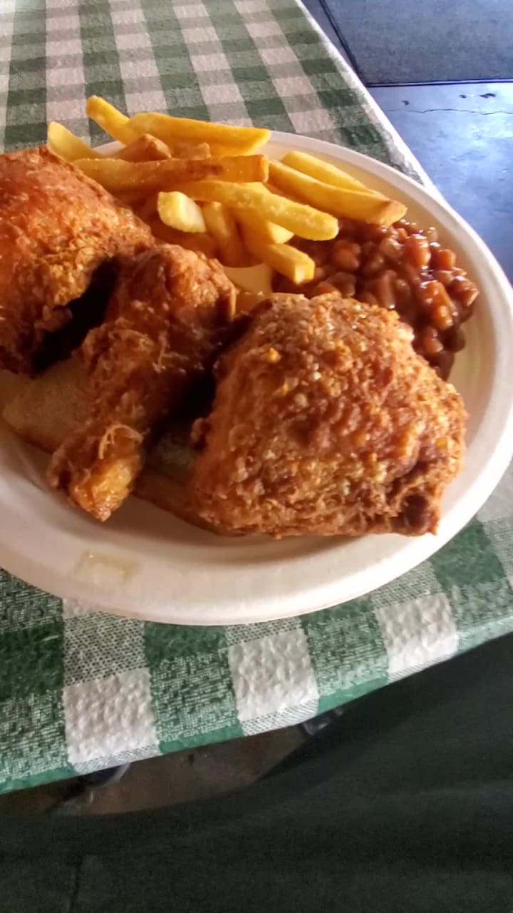 Gus's World Famous Fried Chicken