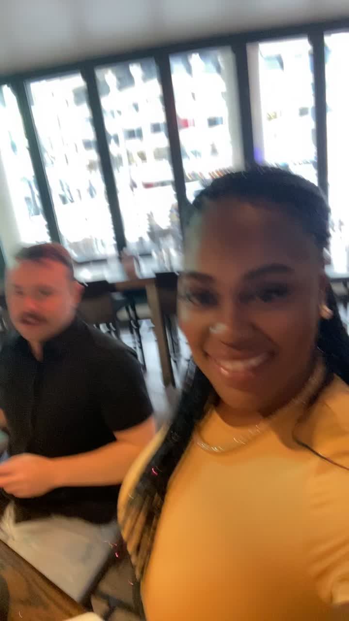 Video review of Tony & Joe's Seafood Place