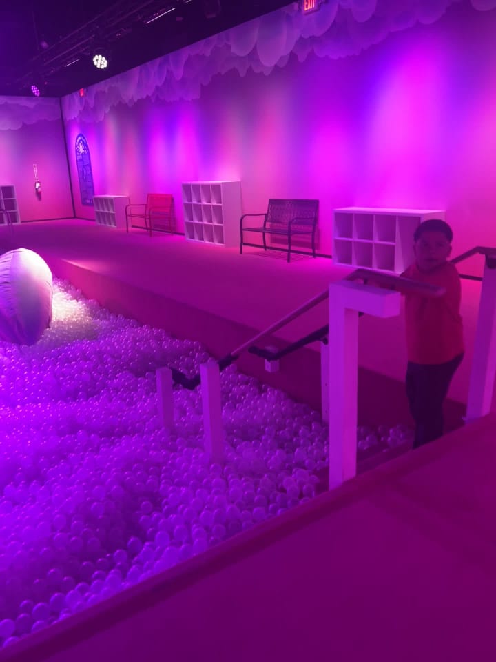 Bubble Planet: An Immersive Experience